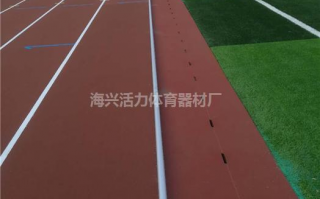 足球场边缘需要预留吗，足球场边缘需要预留吗为什么